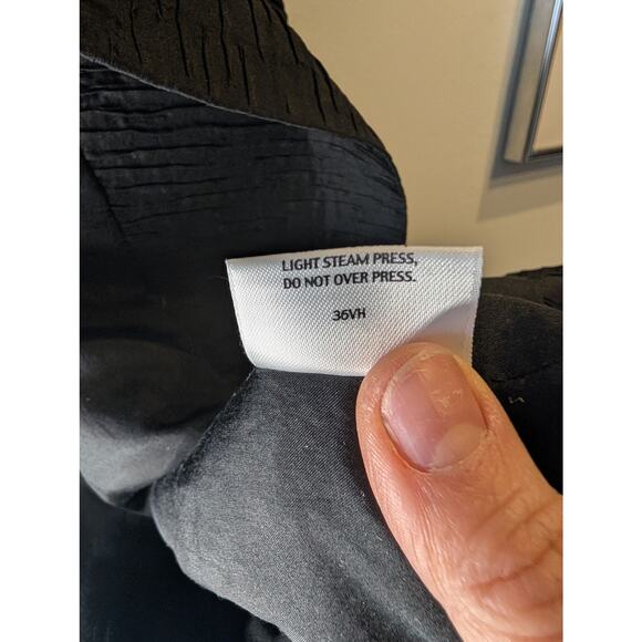 EILEEN FISHER Size XS Black  ~ 100% Silk ~ Pleated Blazer - Picture 10 of 10